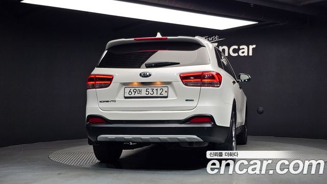 Kia Sorento 2015 — photo 4