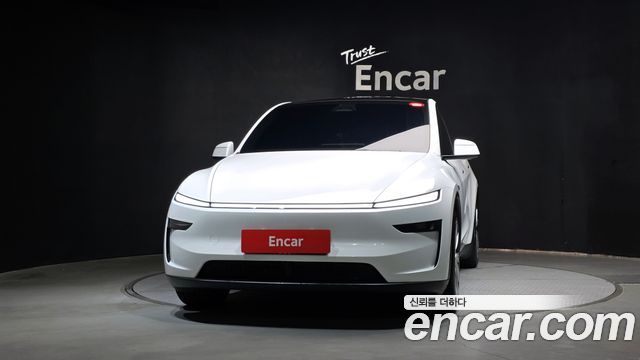 Tesla Model Y 2025 — photo 3
