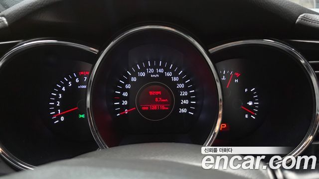 Kia K5 2013 — photo 11