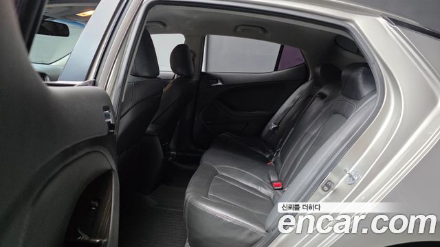 Kia K5 2013 — photo 18
