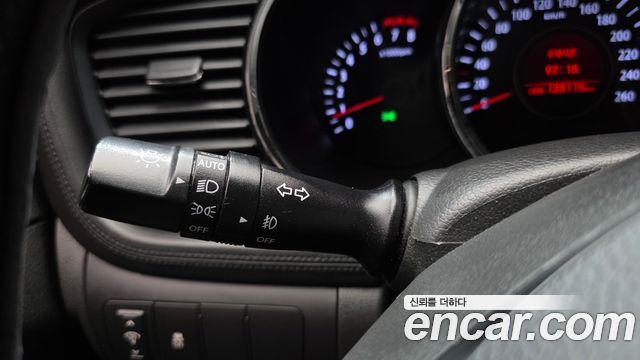 Kia K5 2013 — photo 23