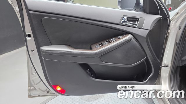 Kia K5 2013 — photo 14