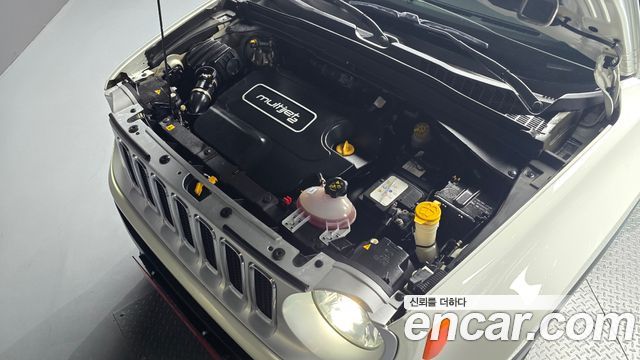 Jeep Renegade 2015 — photo 6