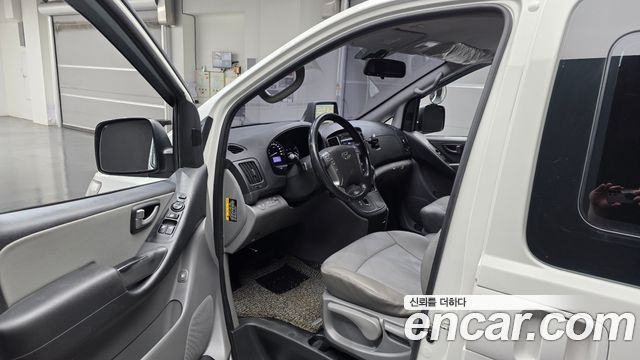Hyundai Starex 2020 — photo 13