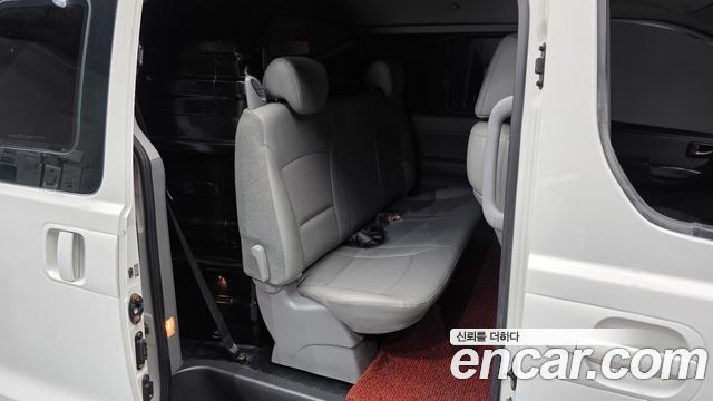 Hyundai Starex 2020 — photo 17