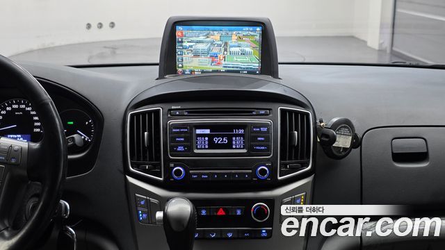 Hyundai Starex 2020 — photo 19
