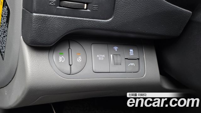 Hyundai Starex 2020 — photo 28