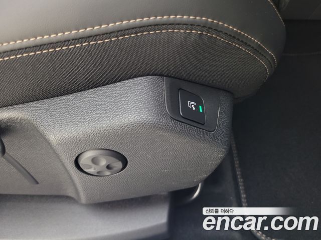 Peugeot 3008 2019 — photo 16