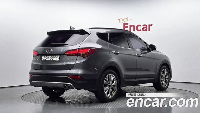 Hyundai Santafe 2015 — photo 2