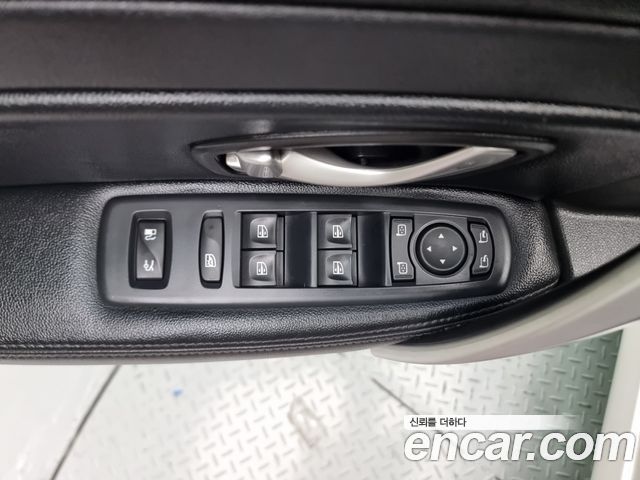 Renault Korea SM5  2012 — photo 15