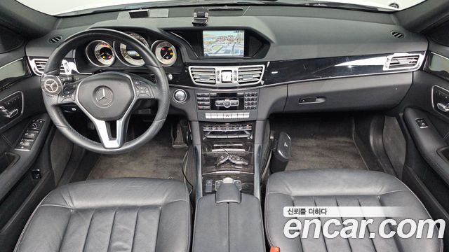 Mercedes-Benz E-Class 2014 — photo 10