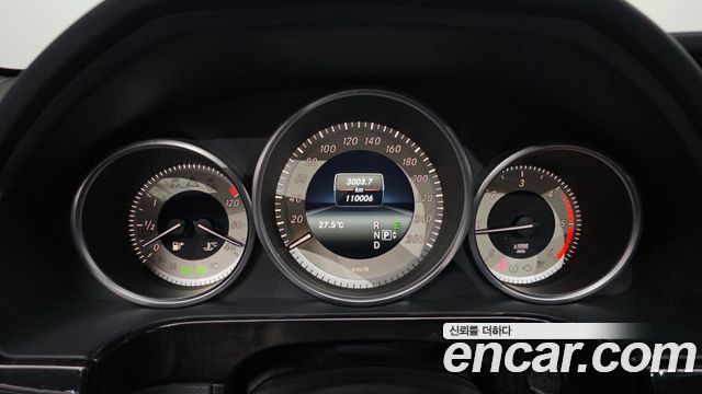 Mercedes-Benz E-Class 2014 — photo 11