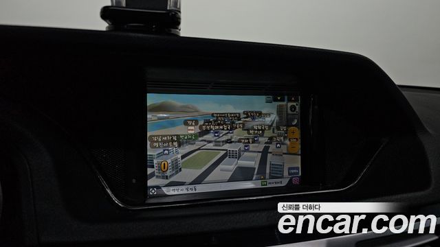 Mercedes-Benz E-Class 2014 — photo 20