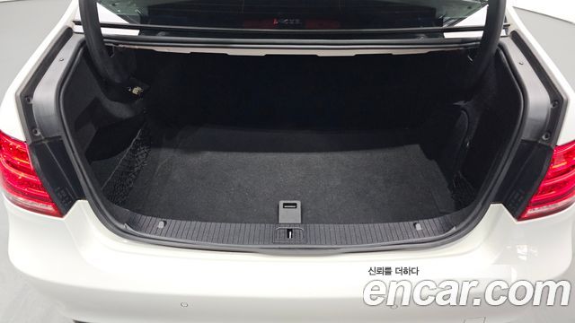 Mercedes-Benz E-Class 2014 — photo 33