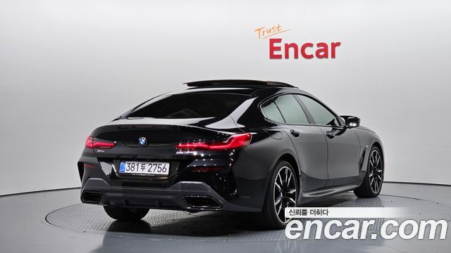BMW 8-Series 2025 — photo 2