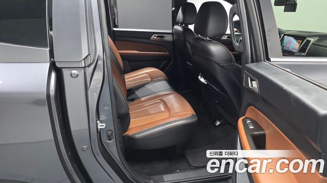 KG Mobility Rexton 2019 — photo 17