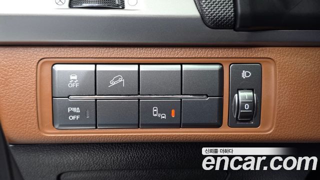 KG Mobility Rexton 2019 — photo 25