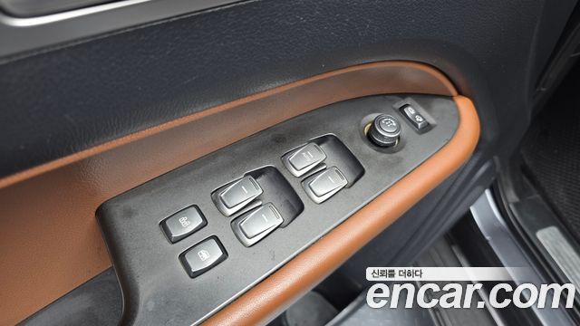 KG Mobility Rexton 2019 — photo 28