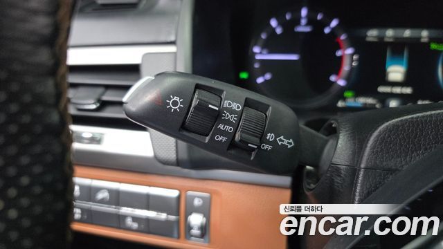 KG Mobility Rexton 2019 — photo 29