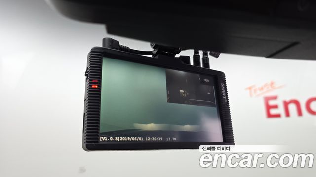 KG Mobility Rexton 2019 — photo 30