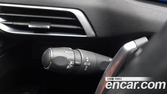 Peugeot 5008 2018 — photo 19
