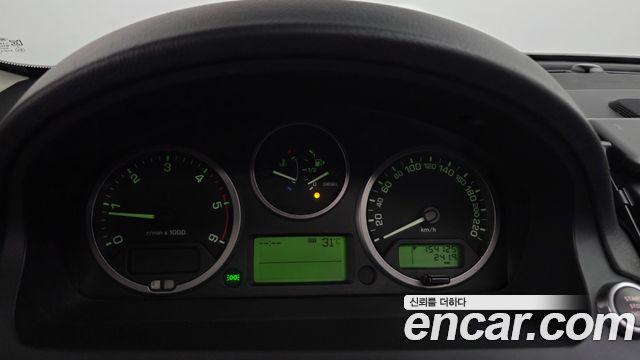 Land Rover Freelander 2011 — photo 8