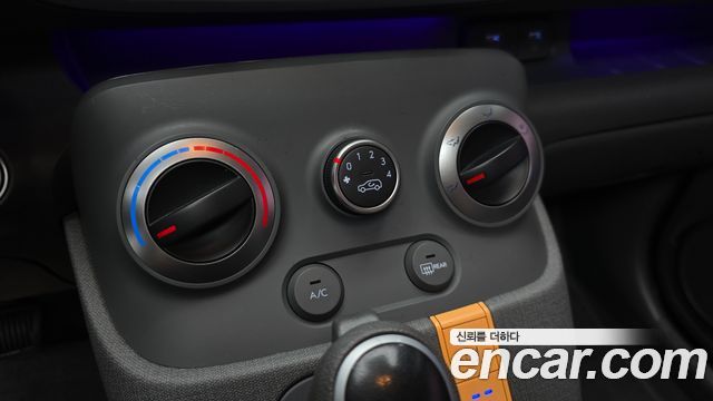 Hyundai Casper 2023 — photo 25