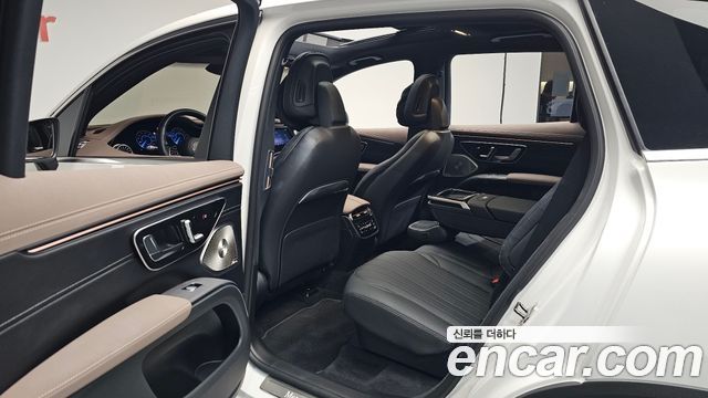 Mercedes-Benz EQS 2025 — photo 18