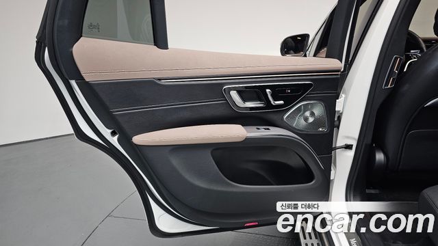 Mercedes-Benz EQS 2025 — photo 15