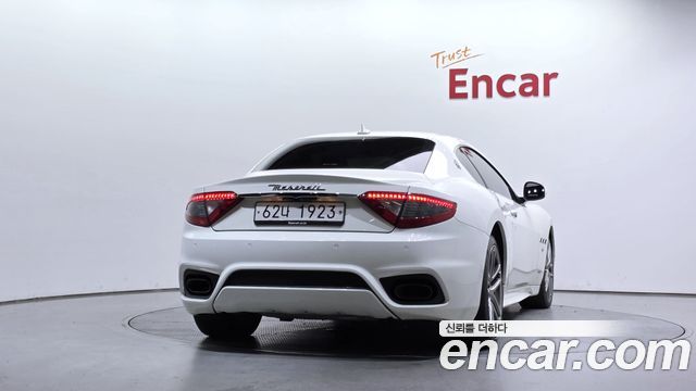 Maserati GranTurismo 2019 — photo 4