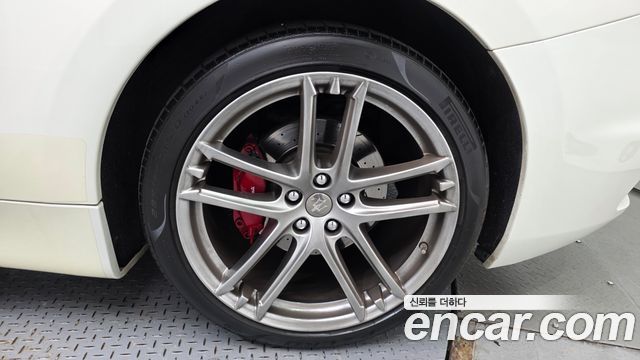 Maserati GranTurismo 2019 — photo 7