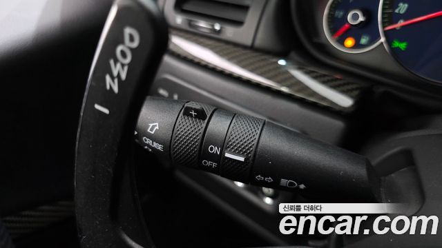 Maserati GranTurismo 2019 — photo 29