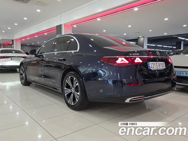 Mercedes-Benz E-Class 2024 — photo 2