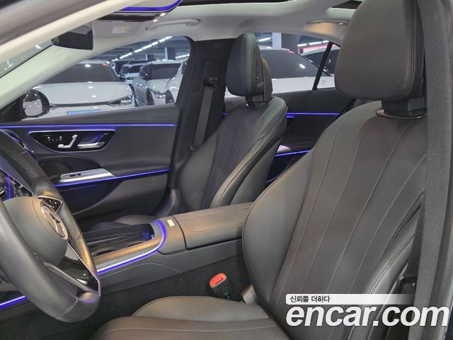 Mercedes-Benz E-Class 2024 — photo 10