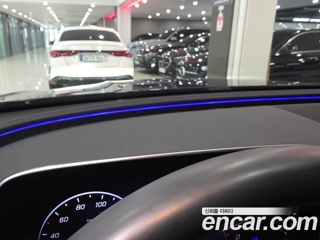 Mercedes-Benz E-Class 2024 — photo 16