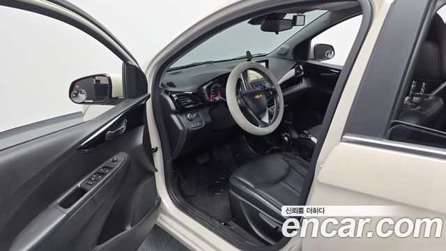 Chevrolet Korea Spark 2017 — photo 13