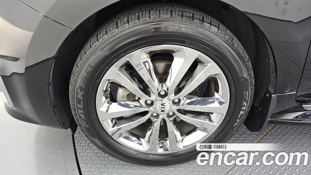 Kia Canival 2018 — photo 5