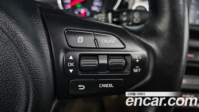 Kia Canival 2018 — photo 22