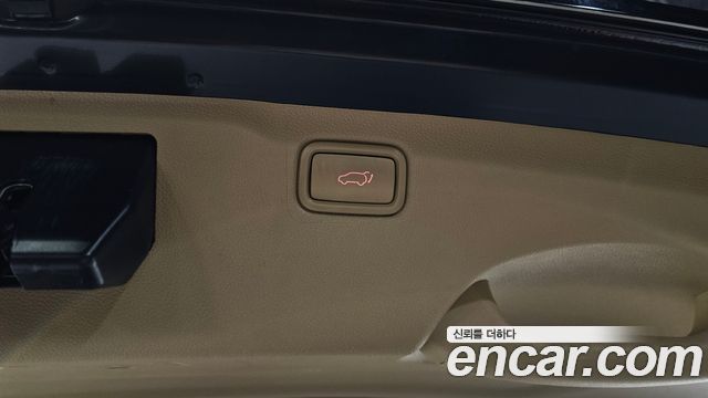 Kia Canival 2018 — photo 24