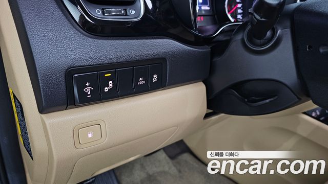 Kia Canival 2018 — photo 29
