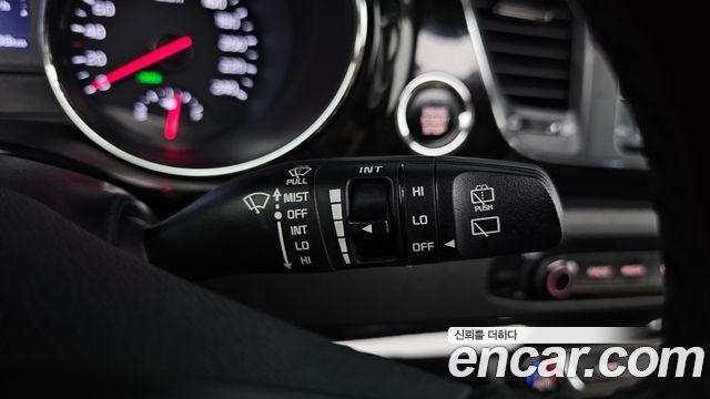 Kia Canival 2018 — photo 30