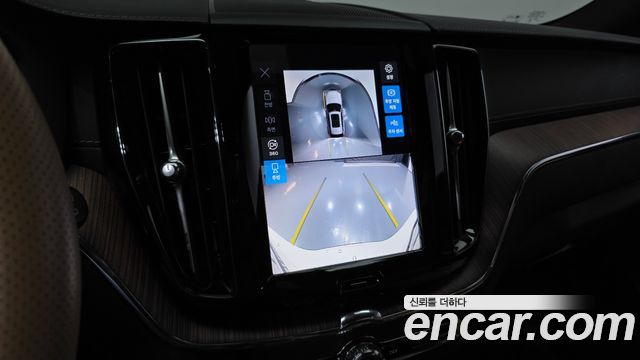 Volvo XC60 2024 — photo 21