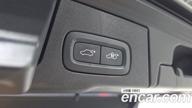 Volvo XC60 2024 — photo 24