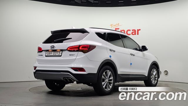 Hyundai Santafe 2017 — photo 2