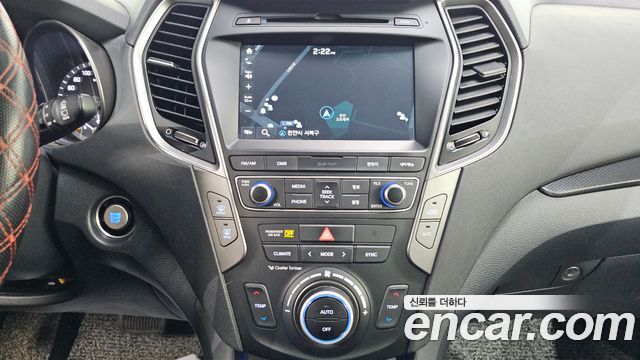 Hyundai Santafe 2017 — photo 16