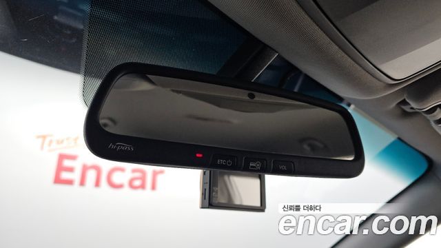 Hyundai Santafe 2017 — photo 18