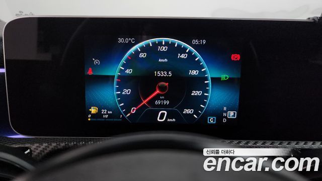 Mercedes-Benz A-Class 2019 — photo 11