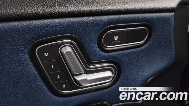 Mercedes-Benz A-Class 2019 — photo 32