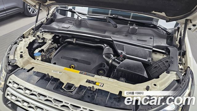 Land Rover Discovery Sport 2015 — photo 6
