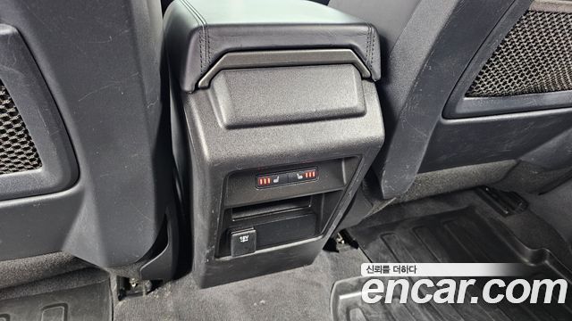 Land Rover Discovery Sport 2015 — photo 19